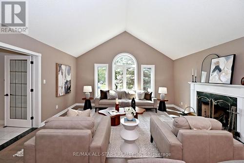 34 Captain Armstrong Lane, Markham, ON - Indoor Photo Showing Living Room With Fireplace