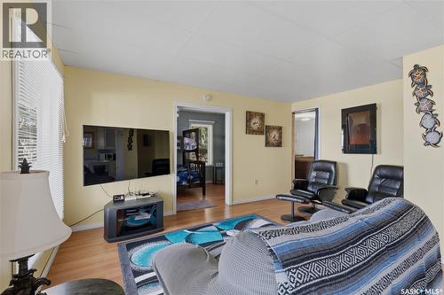 65 Pelican Drive, Pelican Pointe, SK - Indoor Photo Showing Living Room