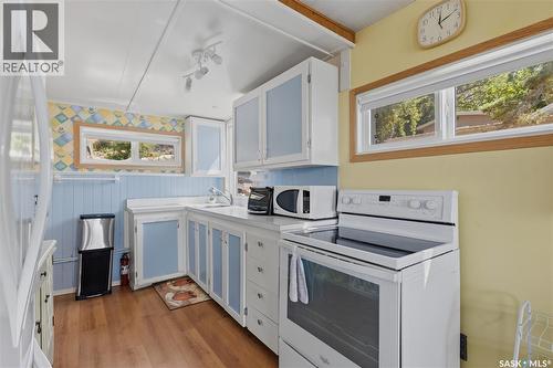 65 Pelican Drive, Pelican Pointe, SK - Indoor Photo Showing Kitchen