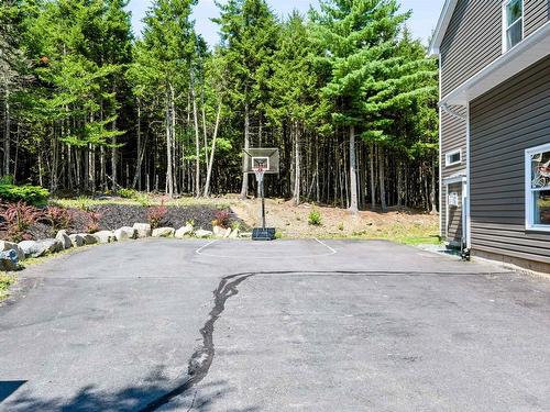 27 Bree Lane, Hammonds Plains, NS 