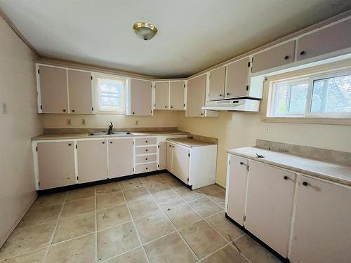 26 Fairview Avenue, Amherst, NS - Indoor Photo Showing Kitchen With Double Sink