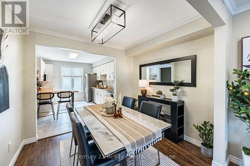 1537 Westminster Place, Burlington, ON - Indoor Photo Showing Dining Room