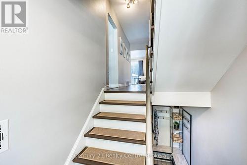 1537 Westminster Place, Burlington, ON - Indoor Photo Showing Other Room