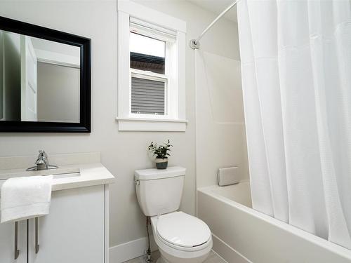 27 Onyx Crescent, Halifax, NS - Indoor Photo Showing Bathroom