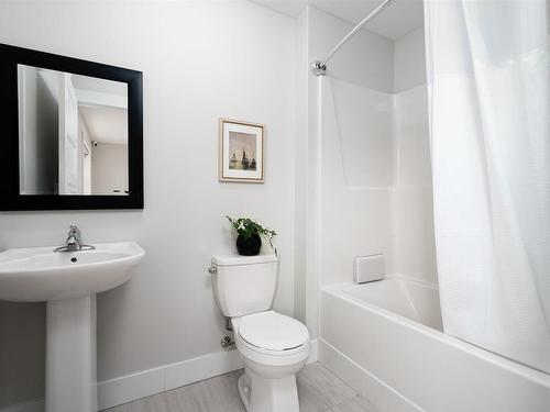 27 Onyx Crescent, Halifax, NS - Indoor Photo Showing Bathroom