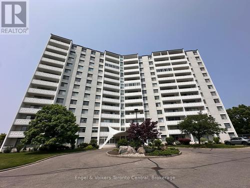 502 - 15 TOWERING HEIGHTS BOULEVARD  St. Catharines (Glendale/Glenridge), ON L2T 3G7
