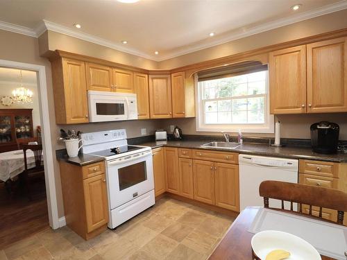 244 Glenwood Drive, Truro, NS - Indoor Photo Showing Kitchen