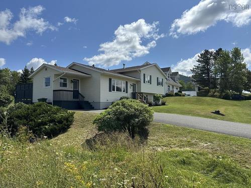 11 Heritage Drive, West River, NS 
