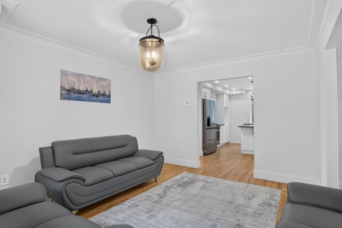 Boudoir - 70A Rue Roussin, Montréal (L'Île-Bizard/Sainte-Geneviève), QC - Indoor Photo Showing Living Room