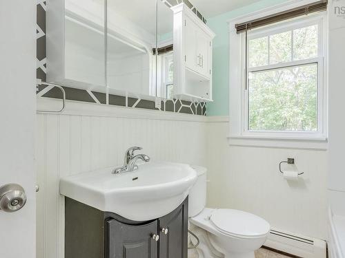 205 Highway 1, Deep Brook, NS - Indoor Photo Showing Bathroom