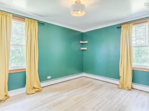 205 Highway 1, Deep Brook, NS - Indoor Photo Showing Other Room
