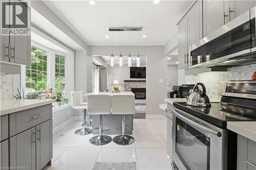 512 Hawthorne Crescent, Milton, ON - Indoor Photo Showing Kitchen With Upgraded Kitchen