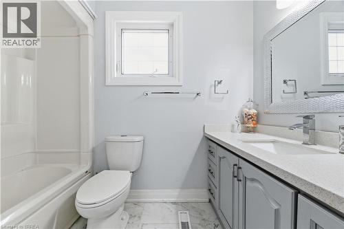 512 Hawthorne Crescent, Milton, ON - Indoor Photo Showing Bathroom