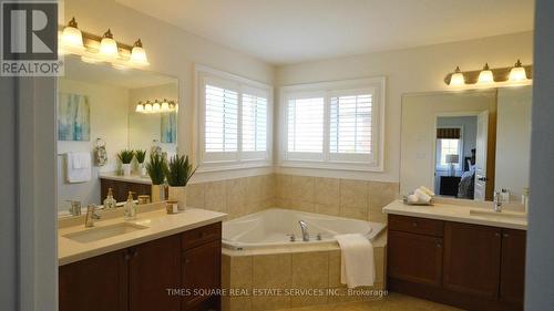 39 Gillings Street, Markham, ON - Indoor Photo Showing Bathroom