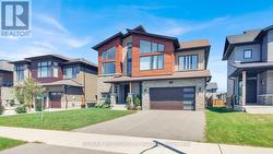 104 STONELEIGH DRIVE  Blue Mountains, ON L9Y 0V1