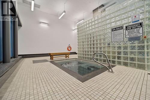 1003 - 725 King Street W, Toronto, ON - Indoor