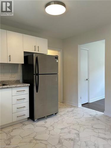 108 CREIGHTON Road Unit# 14 , Dundas, Ontario L9H 3C1 5
