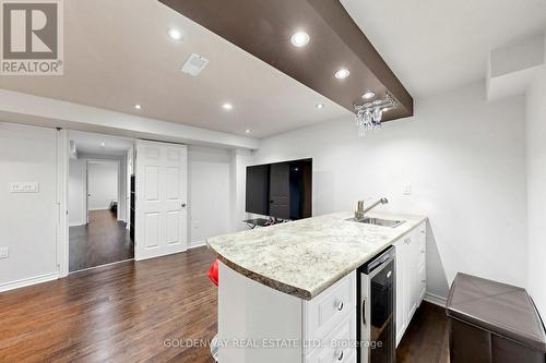 2200 Bur Oak Avenue, Markham, ON - Indoor Photo Showing Kitchen