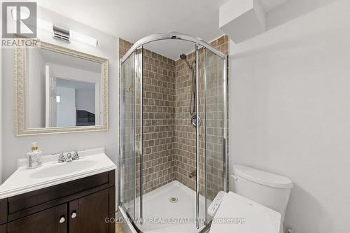 2200 Bur Oak Avenue, Markham, ON - Indoor Photo Showing Bathroom