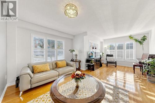 2200 Bur Oak Avenue, Markham, ON - Indoor Photo Showing Living Room