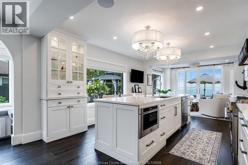 24 Bayshore, Leamington, ON - Indoor Photo Showing Kitchen With Upgraded Kitchen