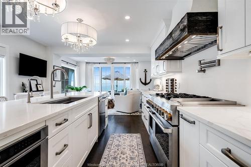 24 Bayshore, Leamington, ON - Indoor Photo Showing Kitchen With Upgraded Kitchen