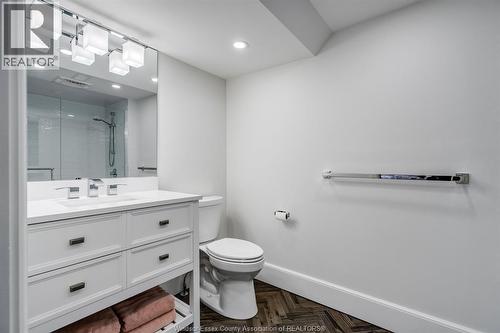 24 Bayshore, Leamington, ON - Indoor Photo Showing Bathroom