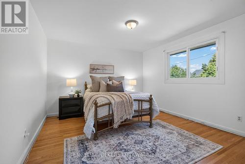 905 Garwood Avenue, Ottawa, ON - Indoor Photo Showing Bedroom