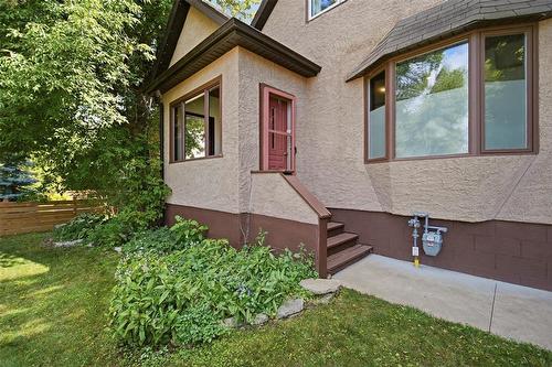 20 Stranmillis Avenue, Winnipeg, MB - Outdoor With Exterior