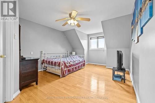 1436 Notre Dame Street, Russell, ON - Indoor Photo Showing Bedroom