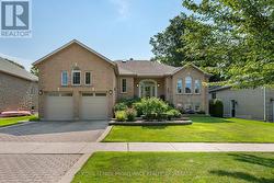 26 KENWOODS CIRCLE Kingston (Kingston East (Incl Barret Crt)), ON K7K 6Y1