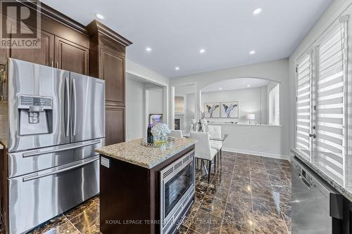 277 Chatfield Drive, Vaughan, ON - Indoor Photo Showing Kitchen
