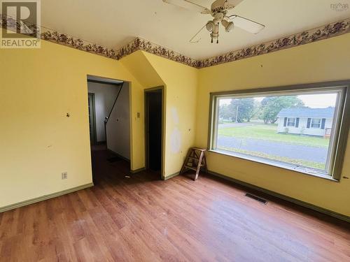 26 Fairview Avenue, Amherst, NS - Indoor Photo Showing Other Room