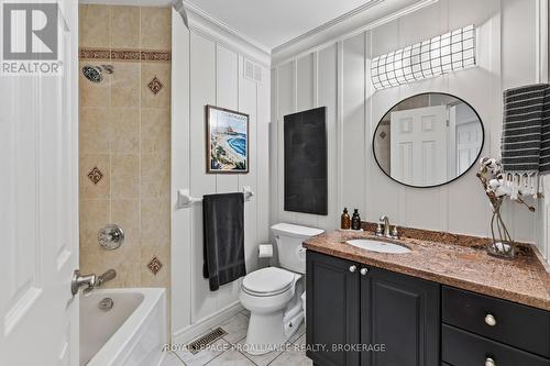 3335 Four Seasons Drive, Frontenac (Frontenac South), ON - Indoor Photo Showing Bathroom