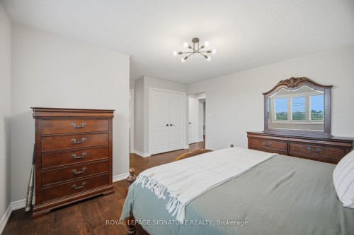 3059 Ferguson Drive, Burlington, ON - Indoor Photo Showing Bedroom