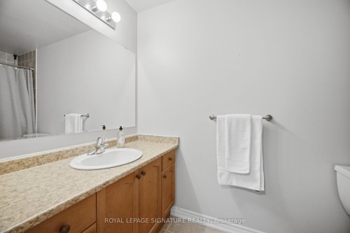 3059 Ferguson Drive, Burlington, ON - Indoor Photo Showing Bathroom