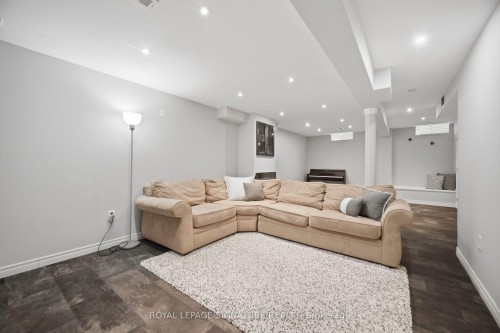 3059 Ferguson Drive, Burlington, ON - Indoor Photo Showing Living Room