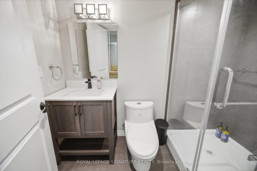 3059 Ferguson Drive, Burlington, ON - Indoor Photo Showing Bathroom
