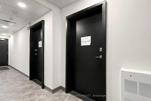66-10 Calamint Lane, Toronto, ON - Indoor Photo Showing Other Room