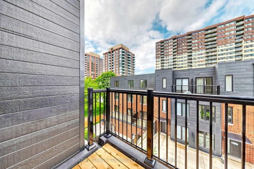 66-10 Calamint Lane, Toronto, ON - Outdoor With Balcony