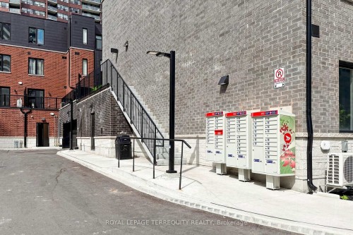 66-10 Calamint Lane, Toronto, ON - Outdoor