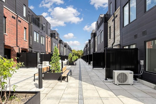 66-10 Calamint Lane, Toronto, ON - Outdoor With Exterior