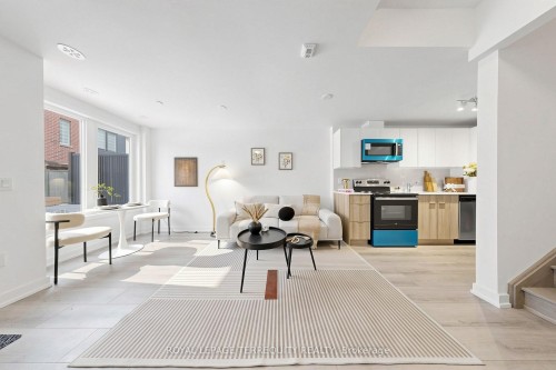 66-10 Calamint Lane, Toronto, ON - Indoor Photo Showing Other Room