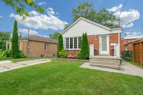 118 Rexleigh Drive, Toronto, ON - Outdoor