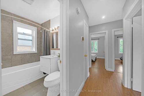 118 Rexleigh Drive, Toronto, ON - Indoor Photo Showing Bathroom
