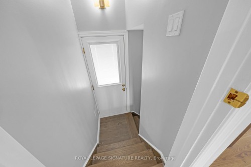 118 Rexleigh Drive, Toronto, ON - Indoor Photo Showing Other Room