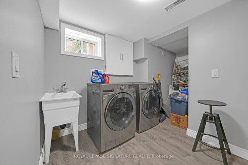 118 Rexleigh Drive, Toronto, ON - Indoor Photo Showing Laundry Room