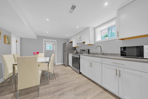 118 Rexleigh Drive, Toronto, ON - Indoor