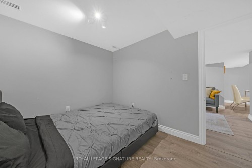 118 Rexleigh Drive, Toronto, ON - Indoor Photo Showing Bedroom