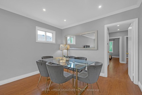 118 Rexleigh Drive, Toronto, ON - Indoor Photo Showing Dining Room